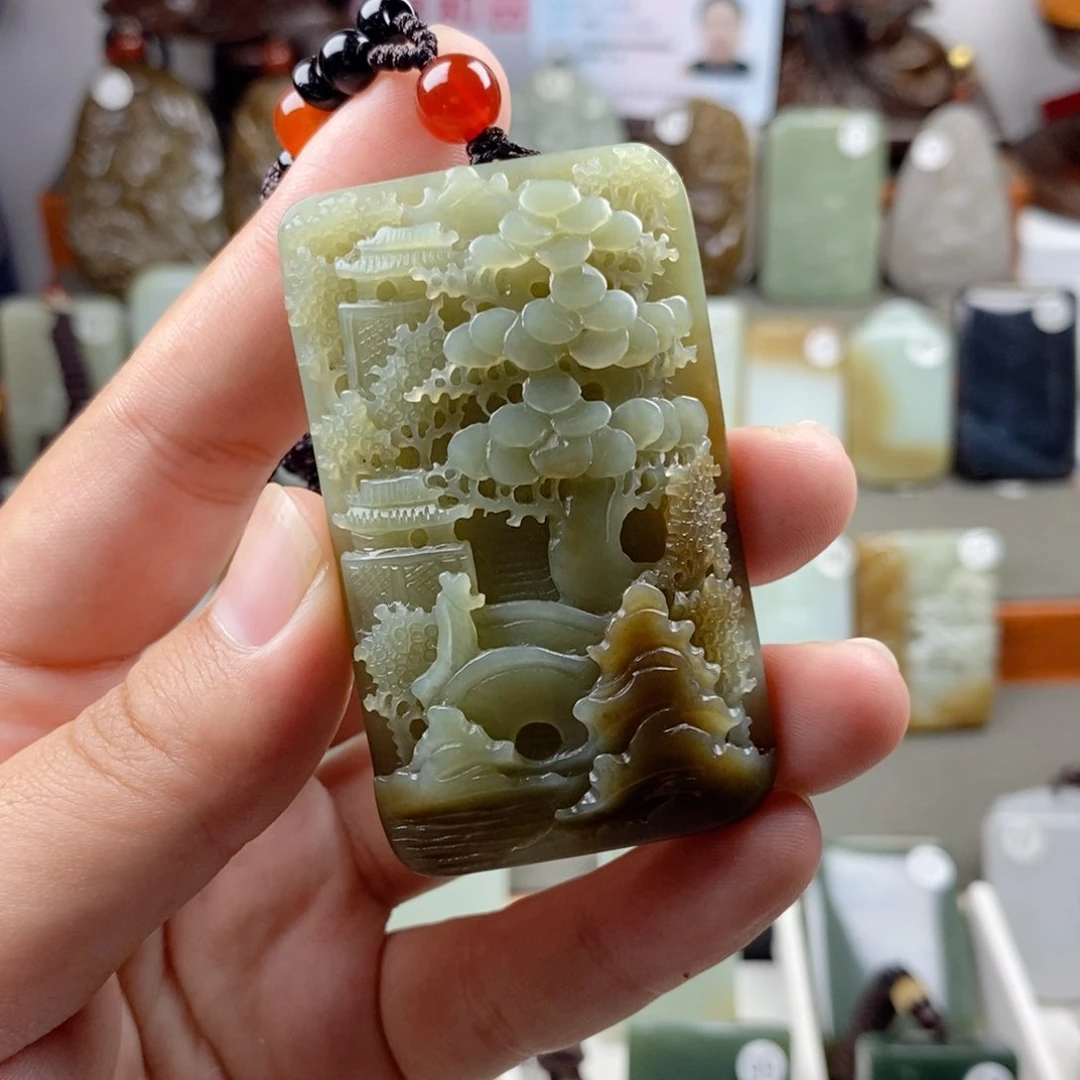 和田玉（糖玉）未镶嵌颈饰