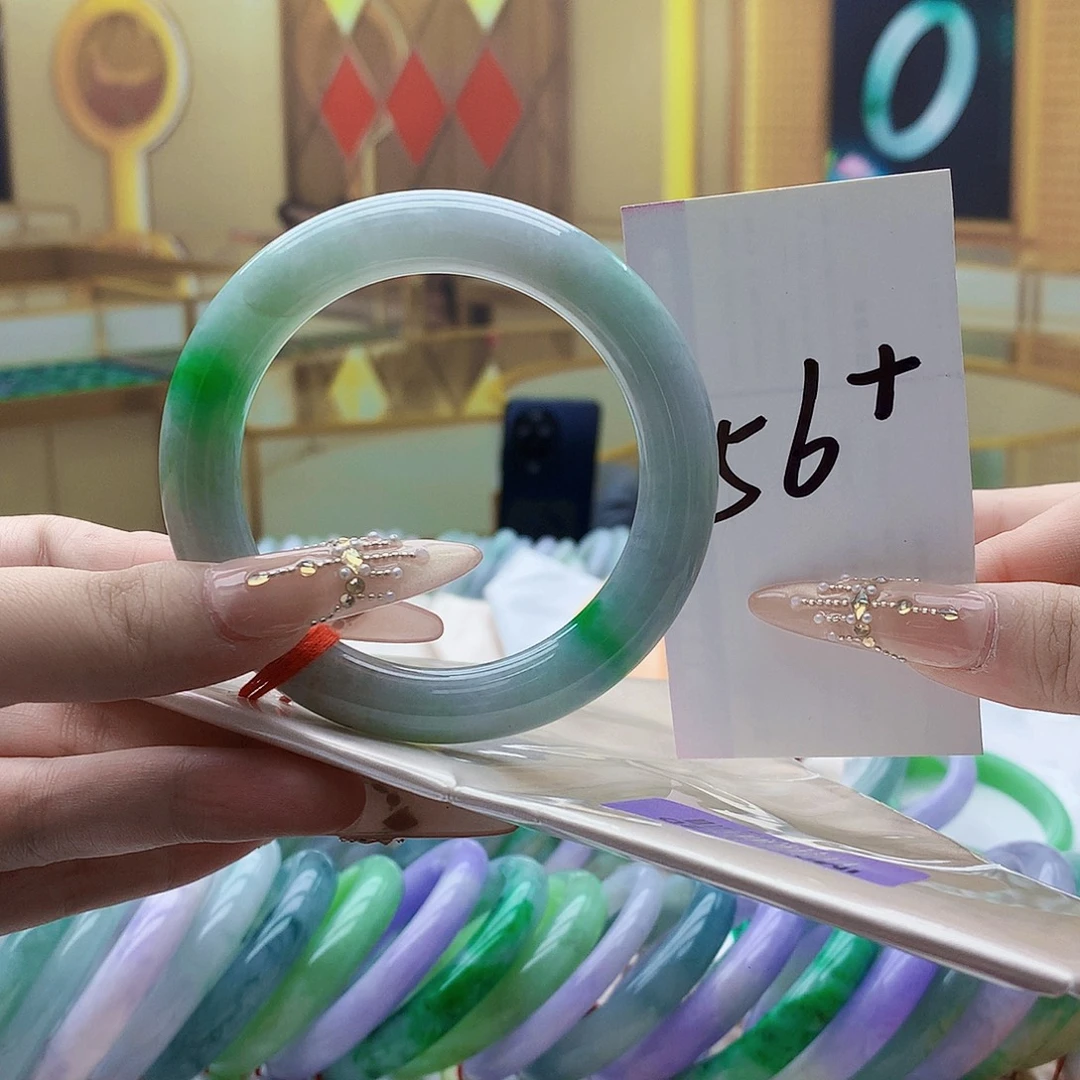 翡翠未镶嵌手镯nn