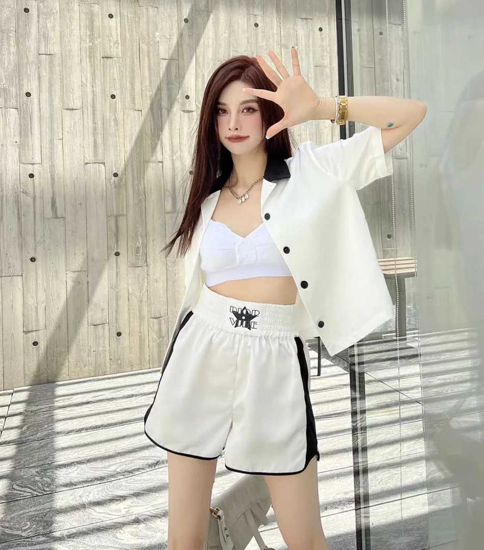 95新 DIOR/迪奥 qq379 白色拳击款缎面短裤 XS码