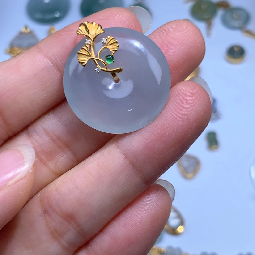 翡翠18K金镶嵌吊坠(不含链)平安扣