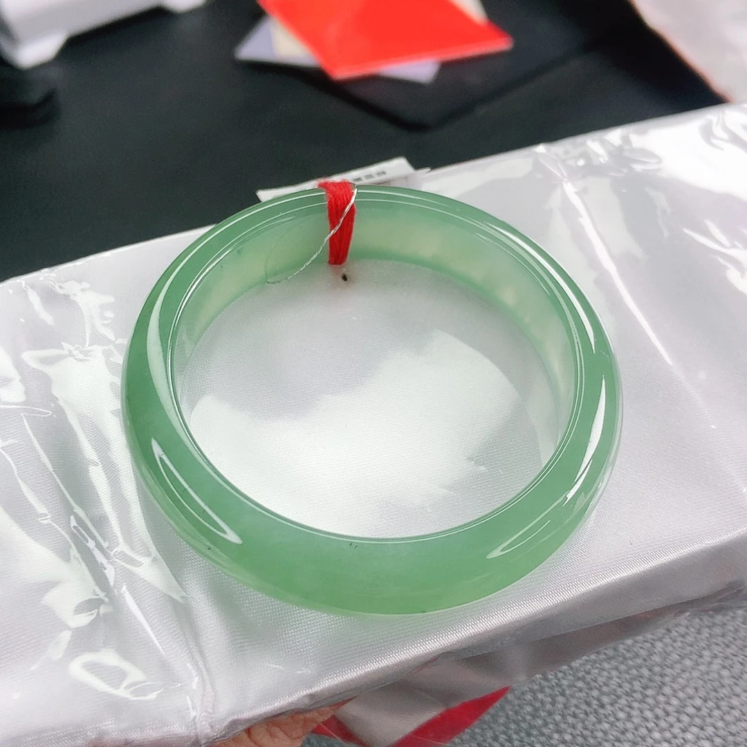 未镶嵌手镯翡翠53圈
