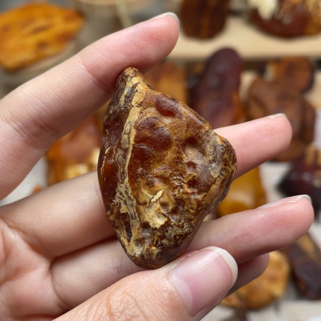 琥珀未镶嵌珠宝奇石