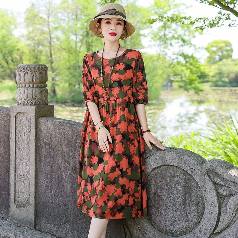 文艺复古碎花棉绸连衣裙2025夏季新款五分袖收腰显瘦大码气质裙子