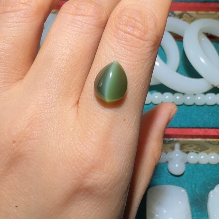 和田玉未镶嵌车挂