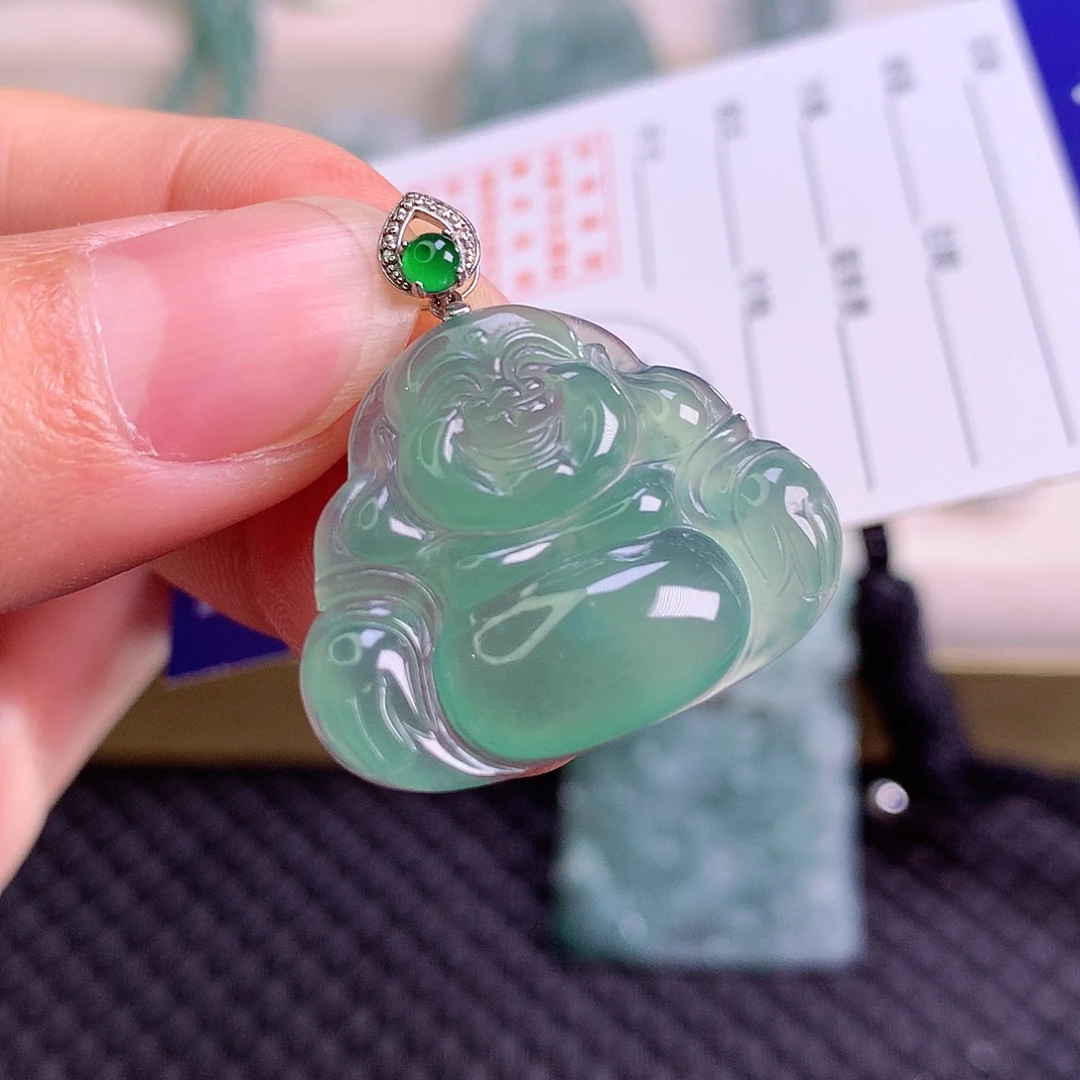 颈饰18K金镶嵌翡翠翡翠