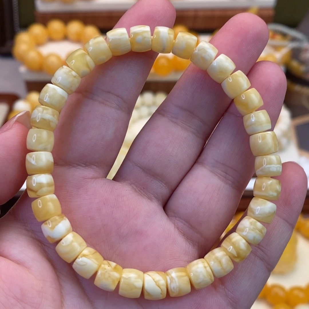【闪购商品】未镶嵌蜜蜡裸石7.5➕
