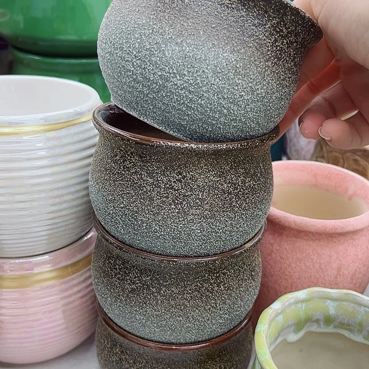 多肉绿植陶瓷花盆9.9包邮，有孔