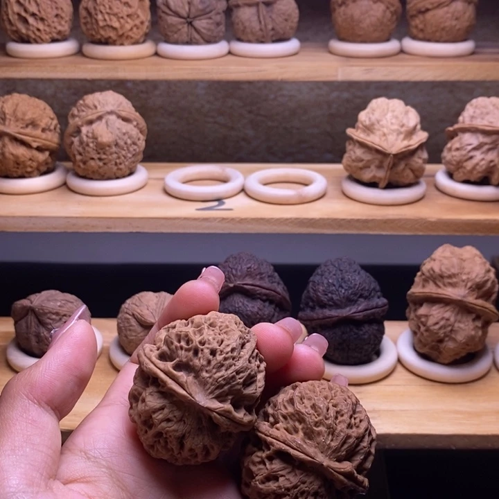 文玩核桃吊坠21。