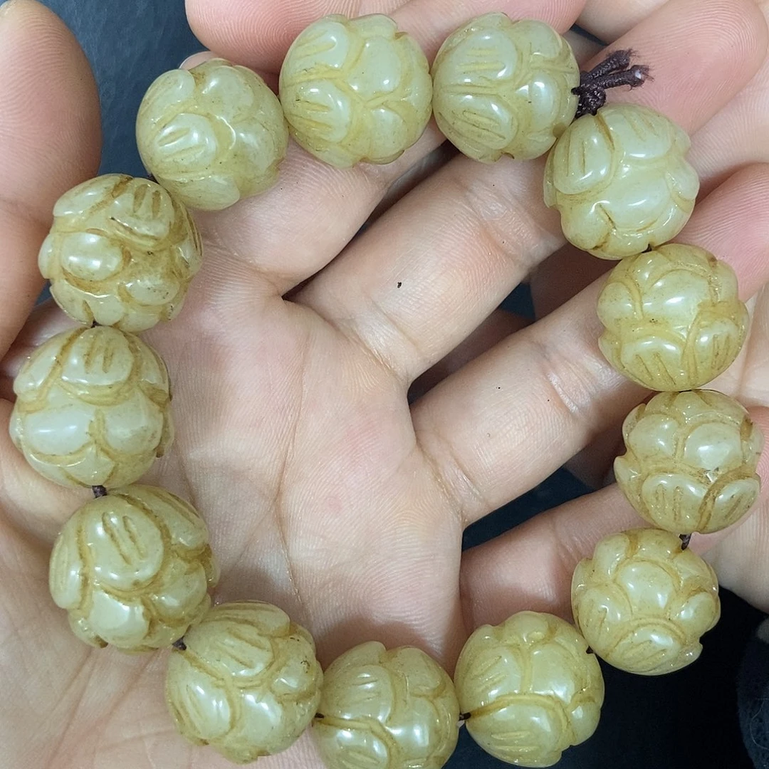 和田玉（糖玉）未镶嵌挂件