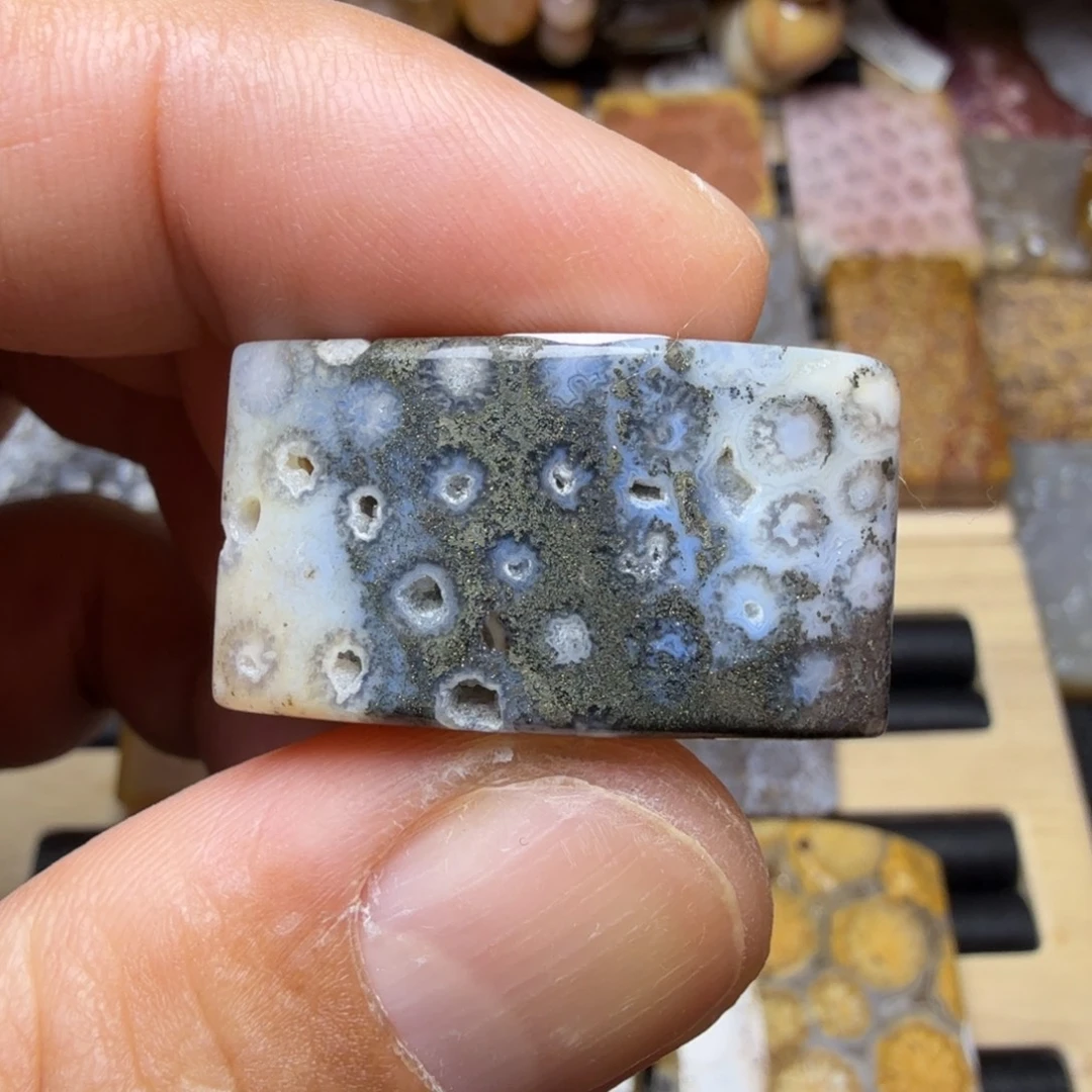 硅化玉未镶嵌纯天然色有机玉石保真色