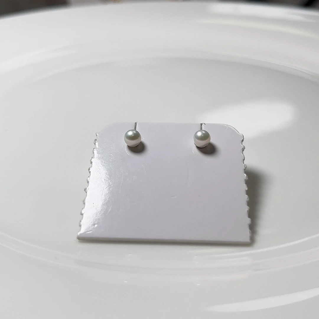 淡水珍珠颈饰未镶嵌4.4极光冷白耳饰