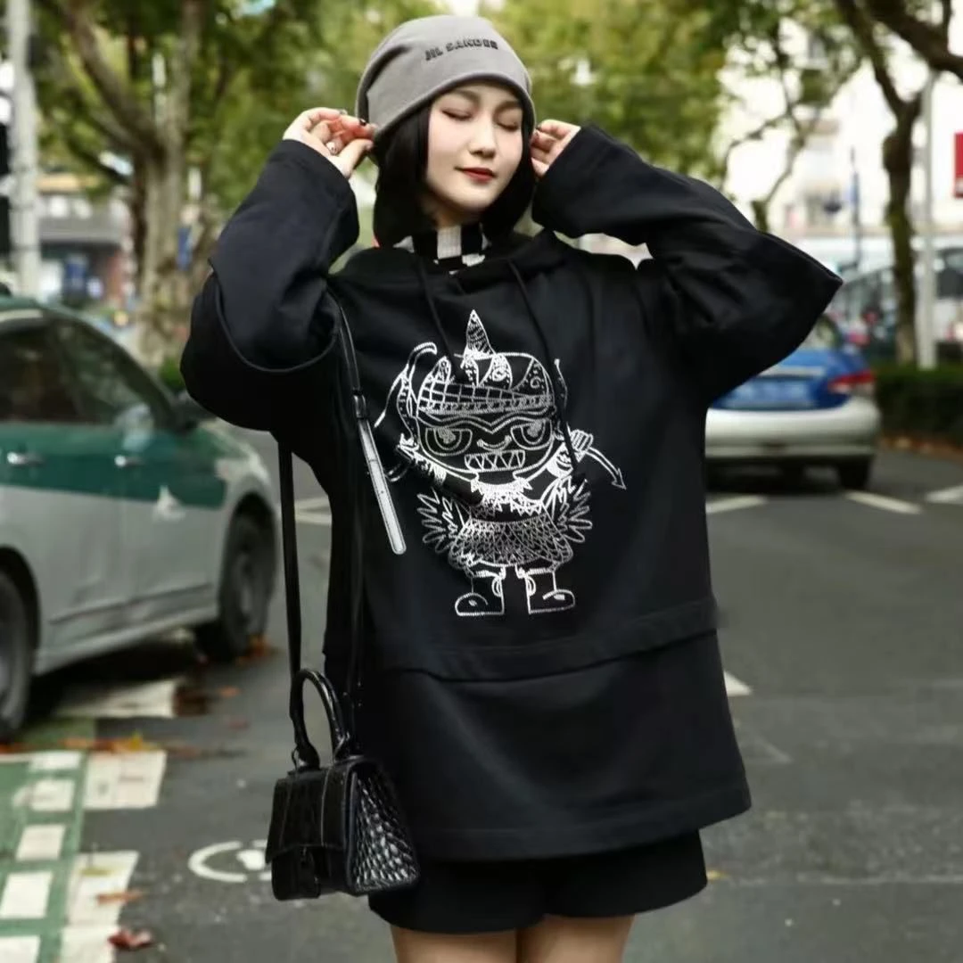 AMASS/阿玛施宽松版型连帽卫衣拼接减龄时尚百搭遮臀部5300817