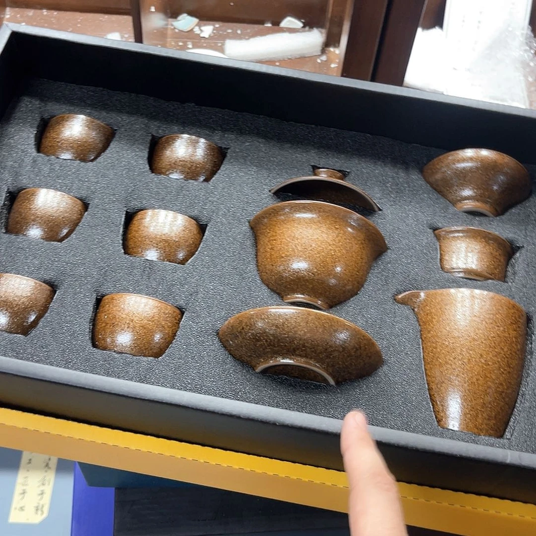 孤品茶具套装等。