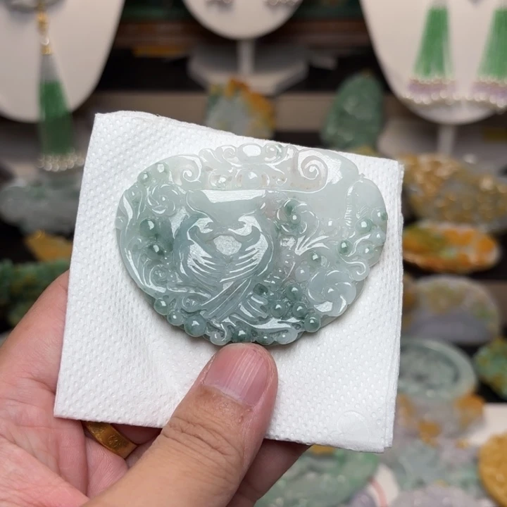 颈饰未镶嵌翡翠吊坠