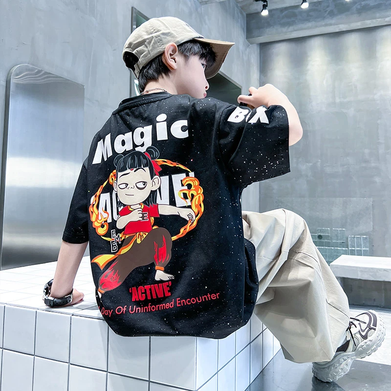 男童夏装哪吒短袖T恤套装2025新款大儿童夏季薄款男孩帅气衣服潮