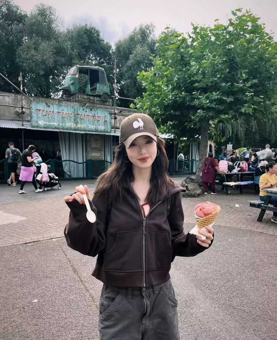 【LuIu】Scb短款休闲卫衣显瘦百搭连帽__A