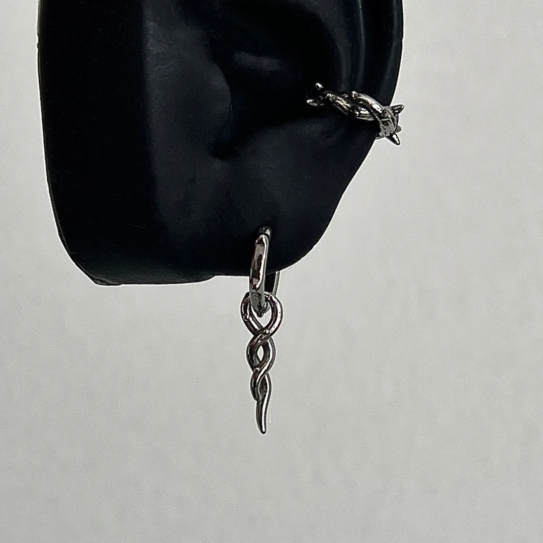 合金耳饰 荆棘藤条耳环朋克小众高级感嘻哈无耳洞耳骨夹男女耳饰