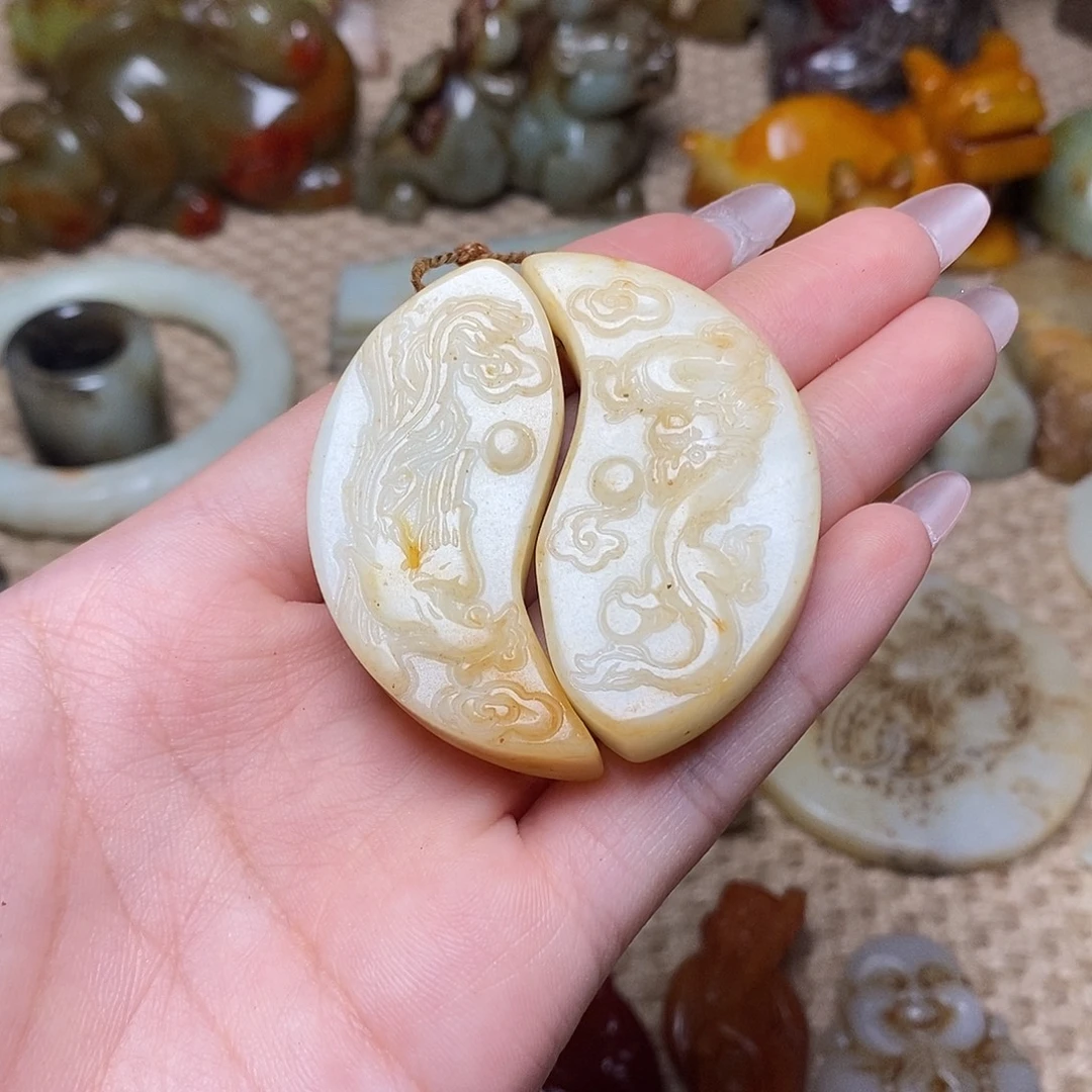 未镶嵌蛇纹石玉颈饰