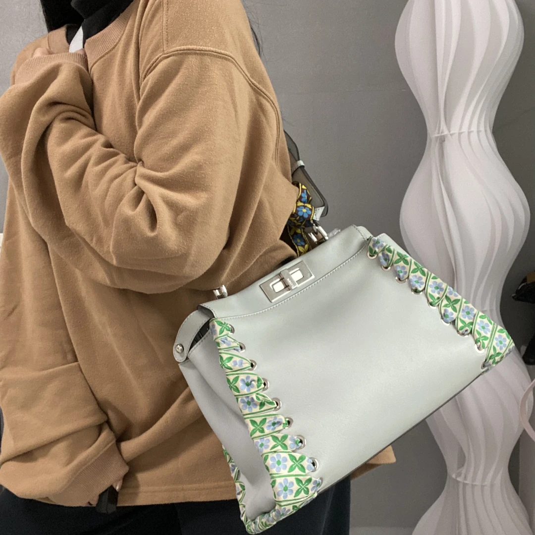 95新 FENDI/芬迪 【可】花卉滚边peekaboo手提斜挎包02 1279