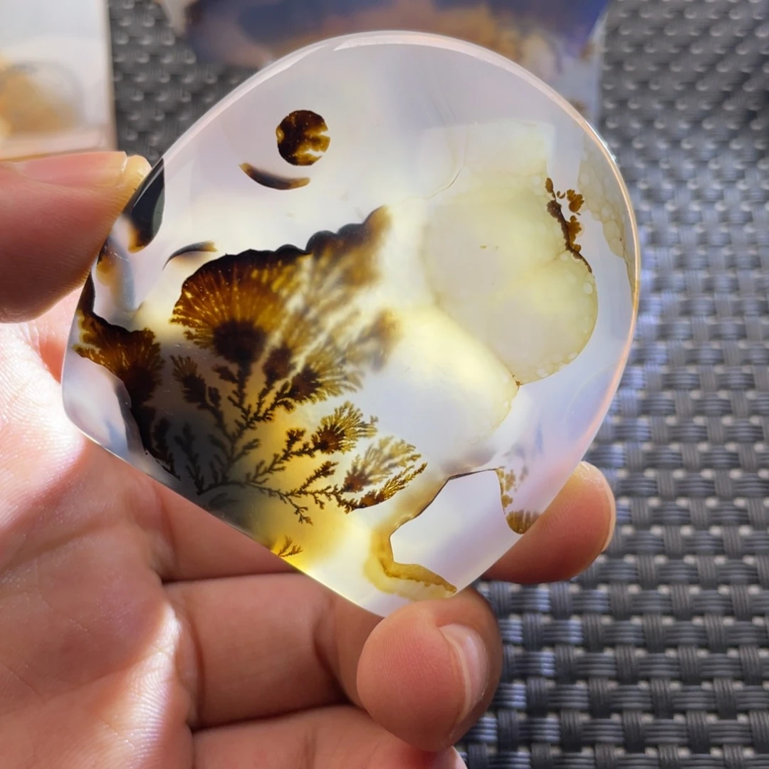 未镶嵌颈饰玛瑙/玉髓悠*