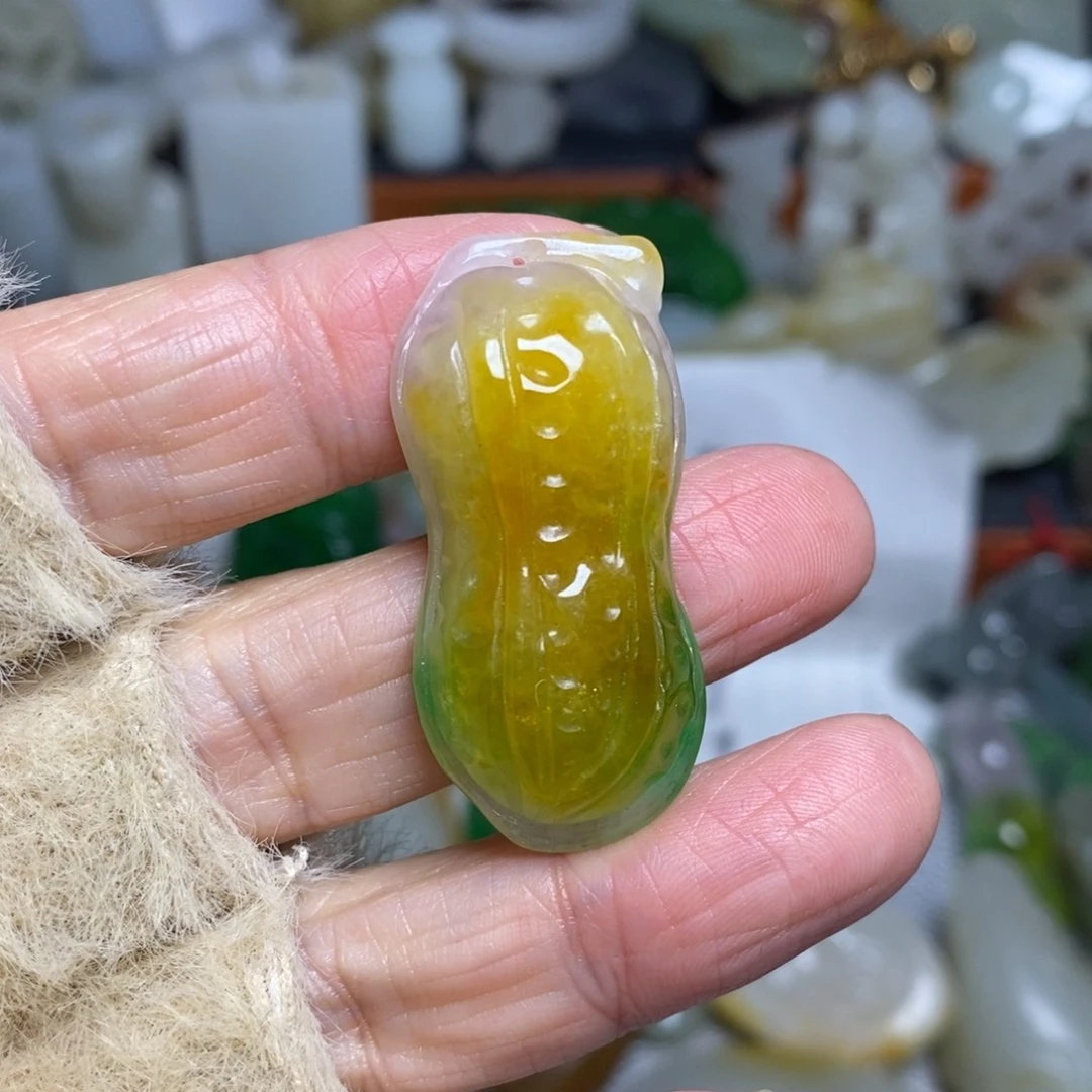 和田玉（糖玉）未镶嵌颈饰