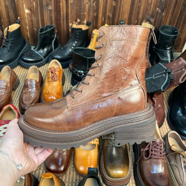 39特价头层水洗马皮手工复古女时尚英伦短靴女