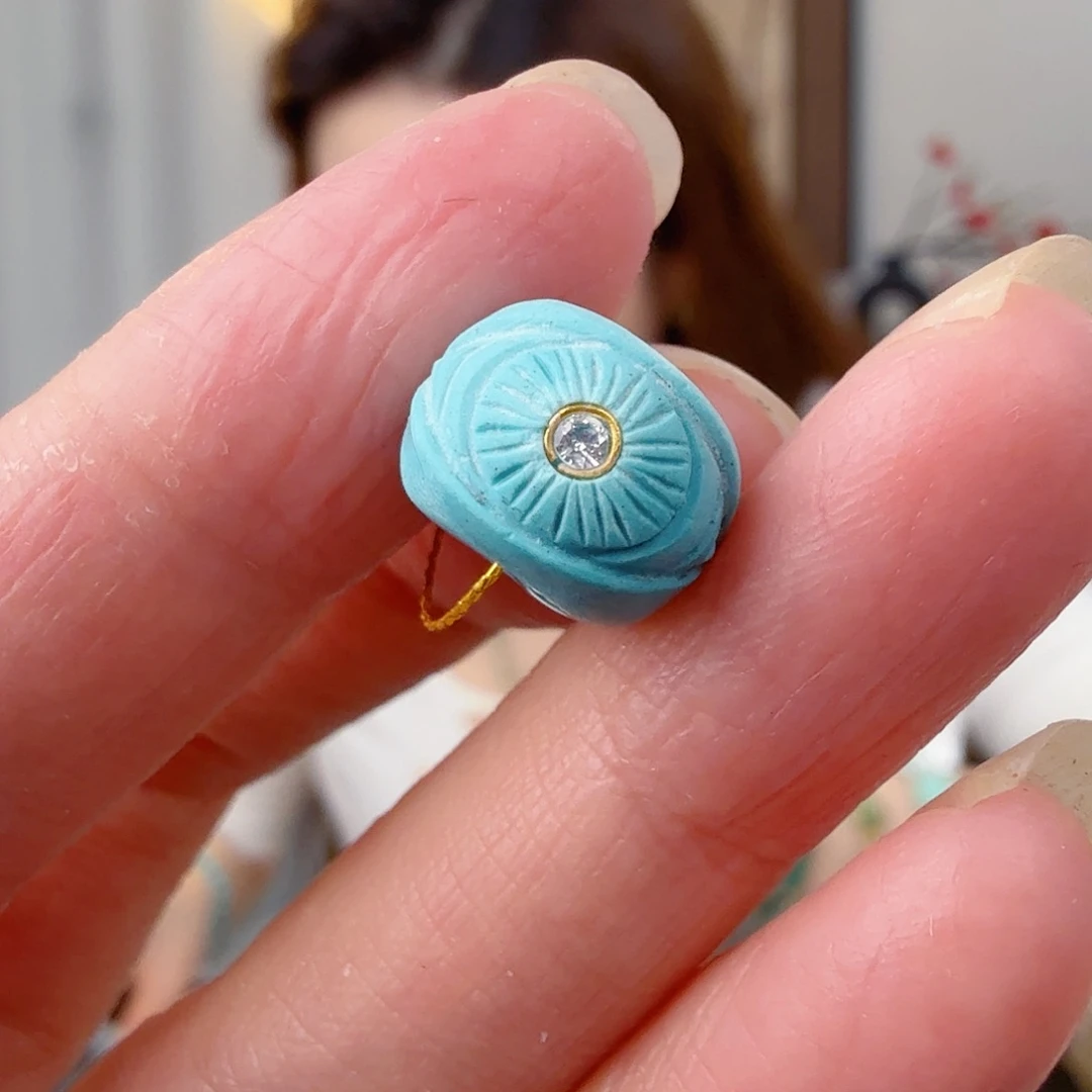 绿松石未镶嵌珠宝奇石