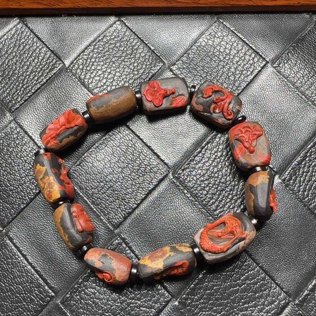 南红玛瑙未镶嵌昭通黄皮包浆随型