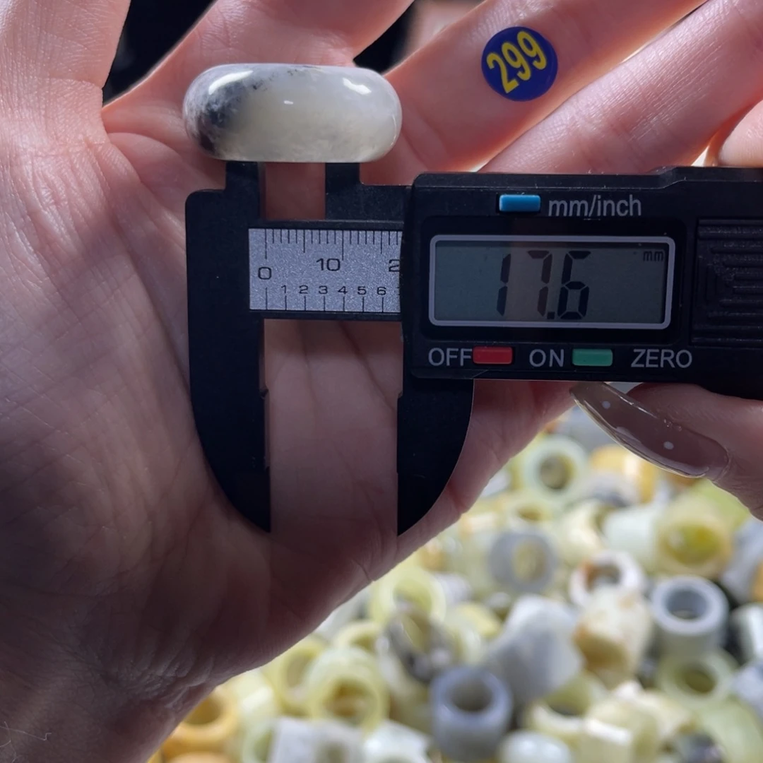 蛇纹石玉未镶嵌戒指