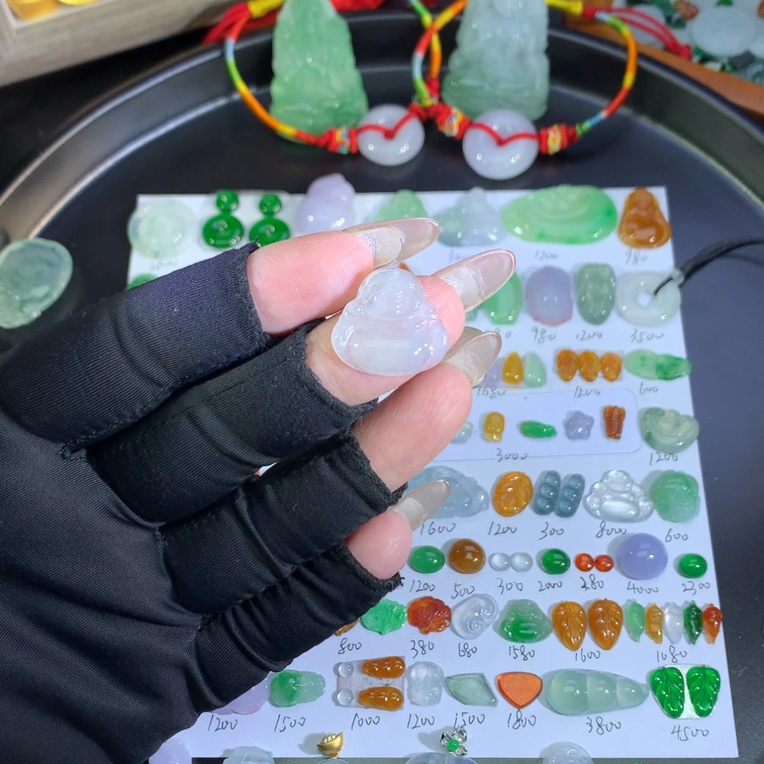 翡翠未镶嵌吊坠(不含链)冰佛