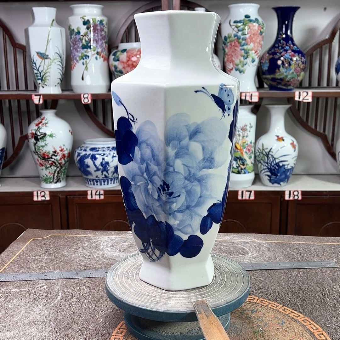 摆件景德镇陶瓷6青牡