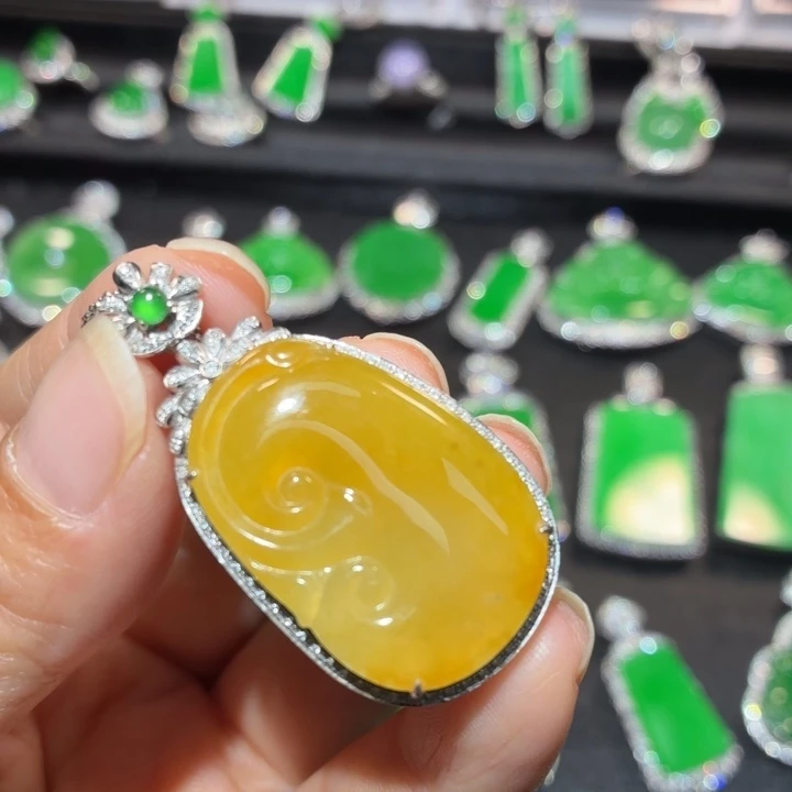 翡翠18K金镶嵌吊坠(不含链)翡翠