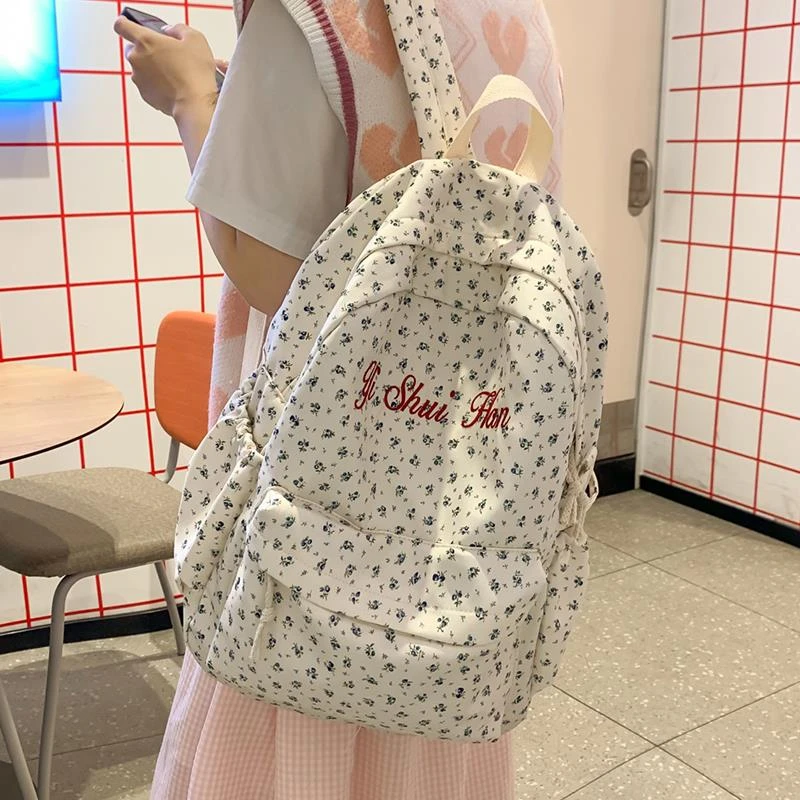 范哲萨2025新款初中女生高颜值书包高中生大容量女 风双肩包碎花