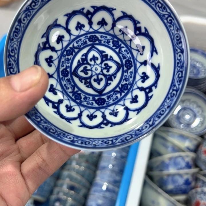 人***婷瓷片白青花宝相普洱杯发六个