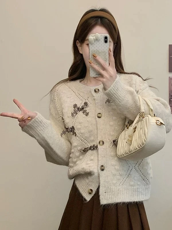 大码女性可穿圆领蝴蝶结时髦针织开衫女秋冬季新款针织外套