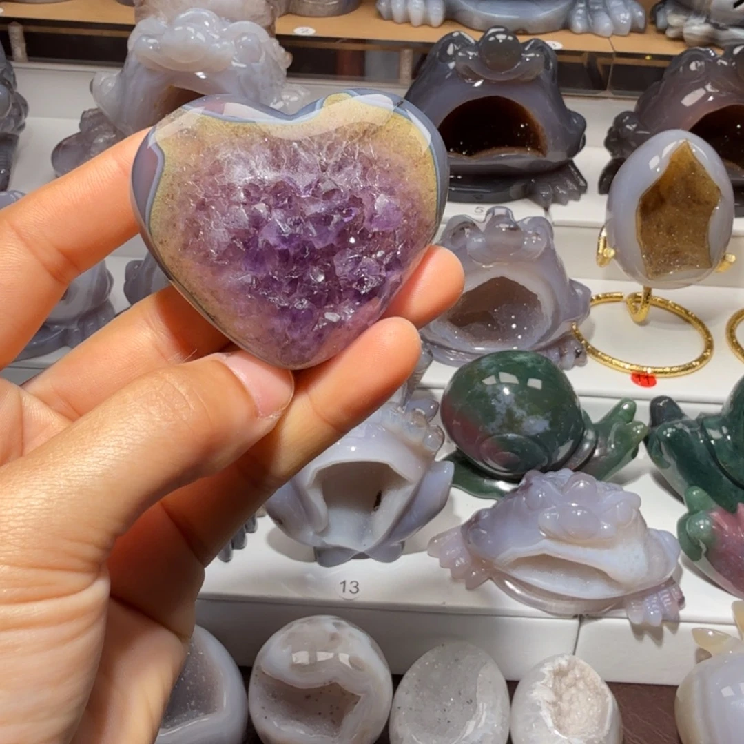 霓***光玛瑙/玉髓未镶嵌摆件