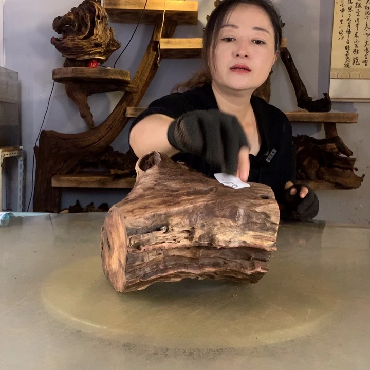 一***狗天然的云南紫柚木会黄水