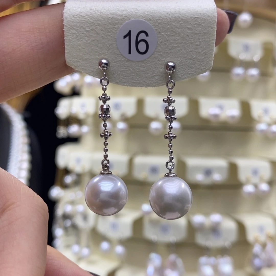 淡水珍珠银S925镶嵌耳饰