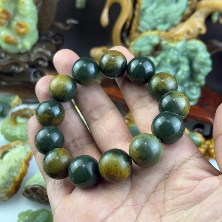 岫岩河磨玉（透闪石质玉）未镶嵌把件