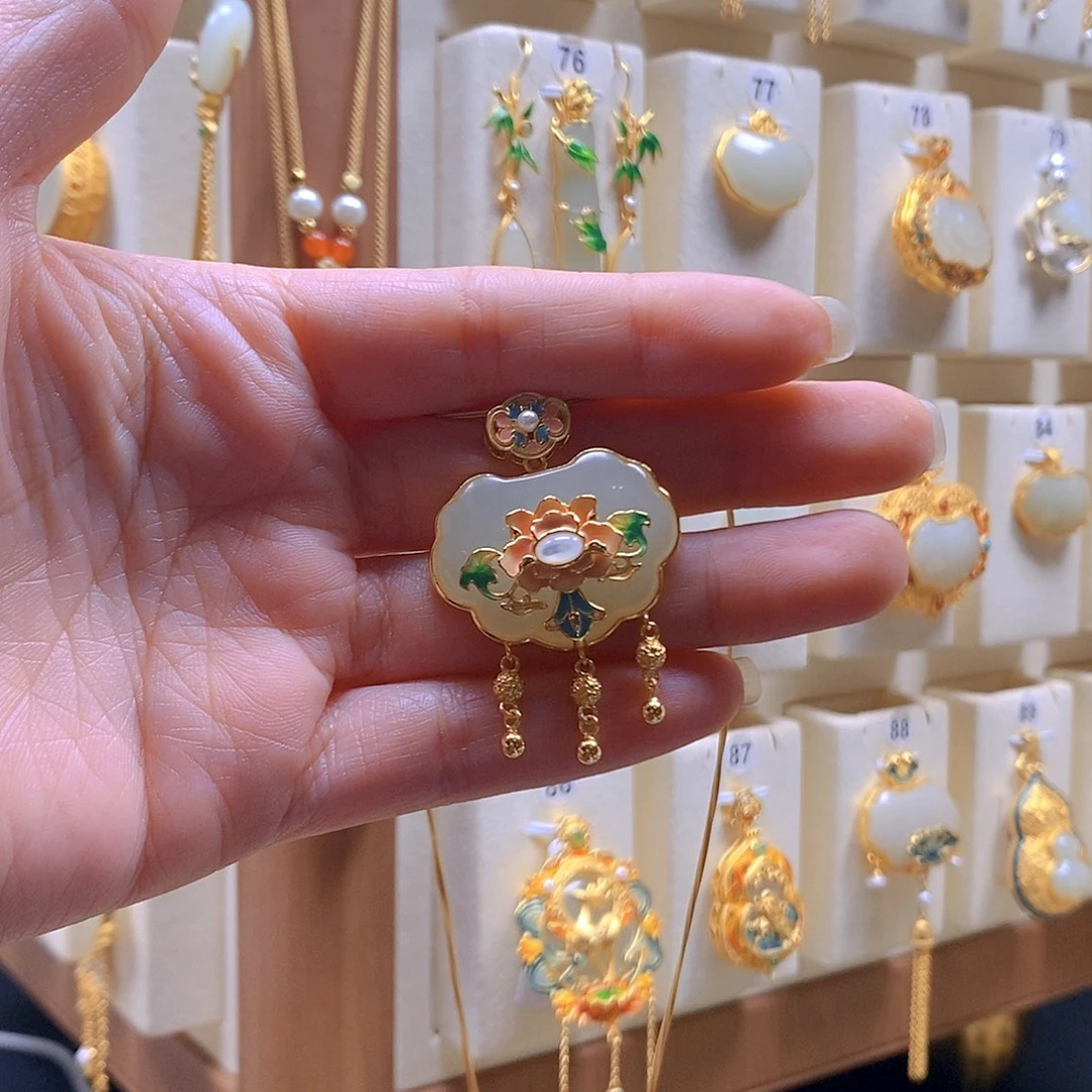 和田玉银S925镶嵌颈饰