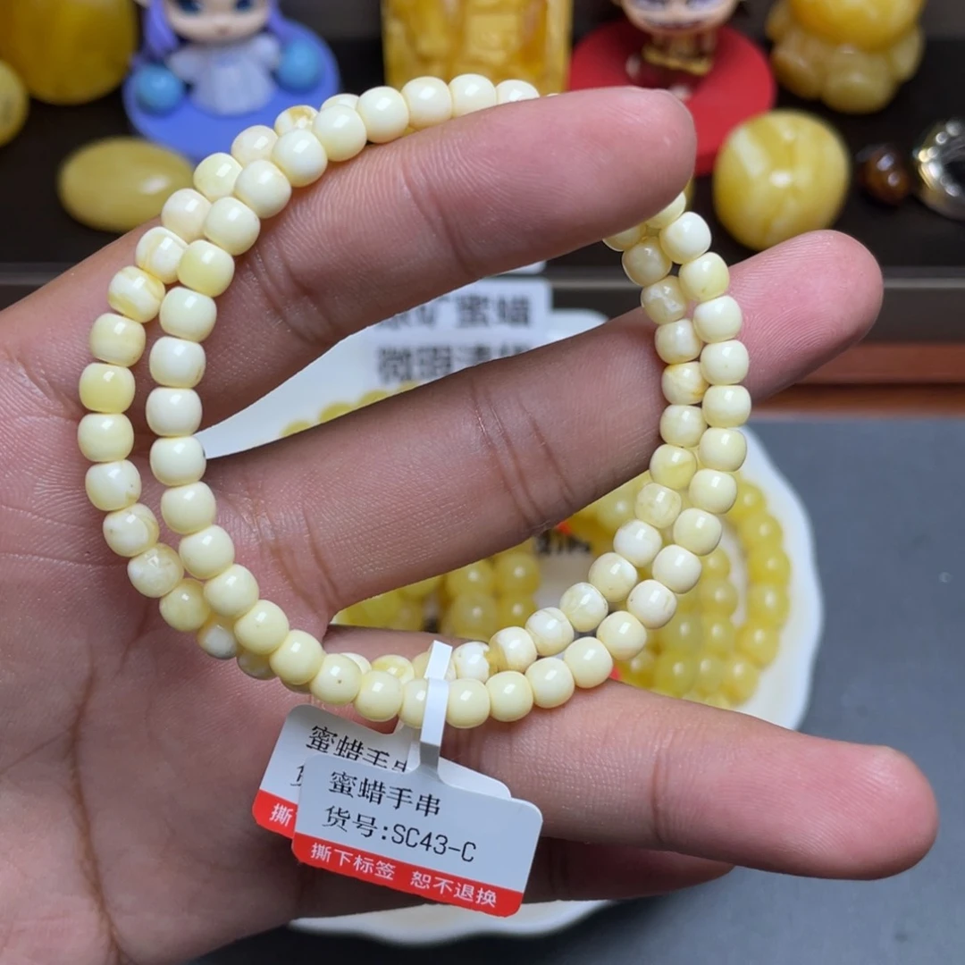 琥珀未镶嵌珠宝奇石多样性发其一