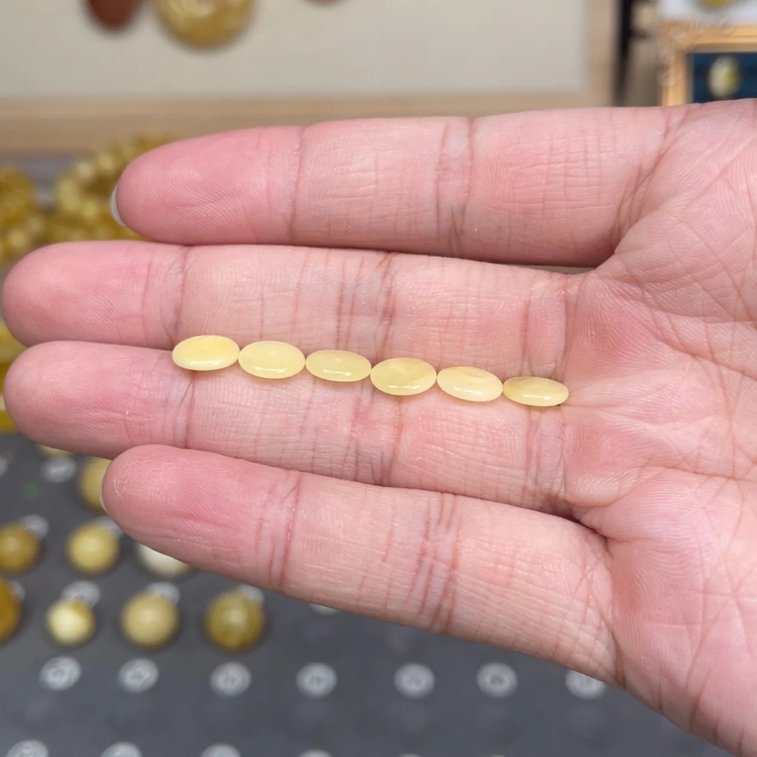 海***角琥珀未镶嵌裸石54号