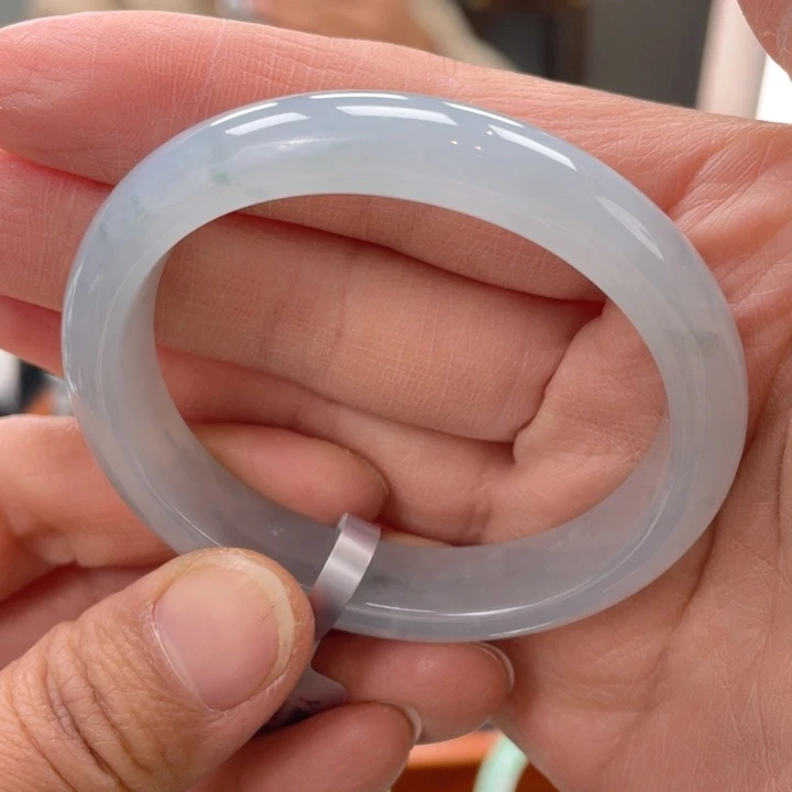 翡翠未镶嵌手镯（贵妃镯）缅甸翡翠