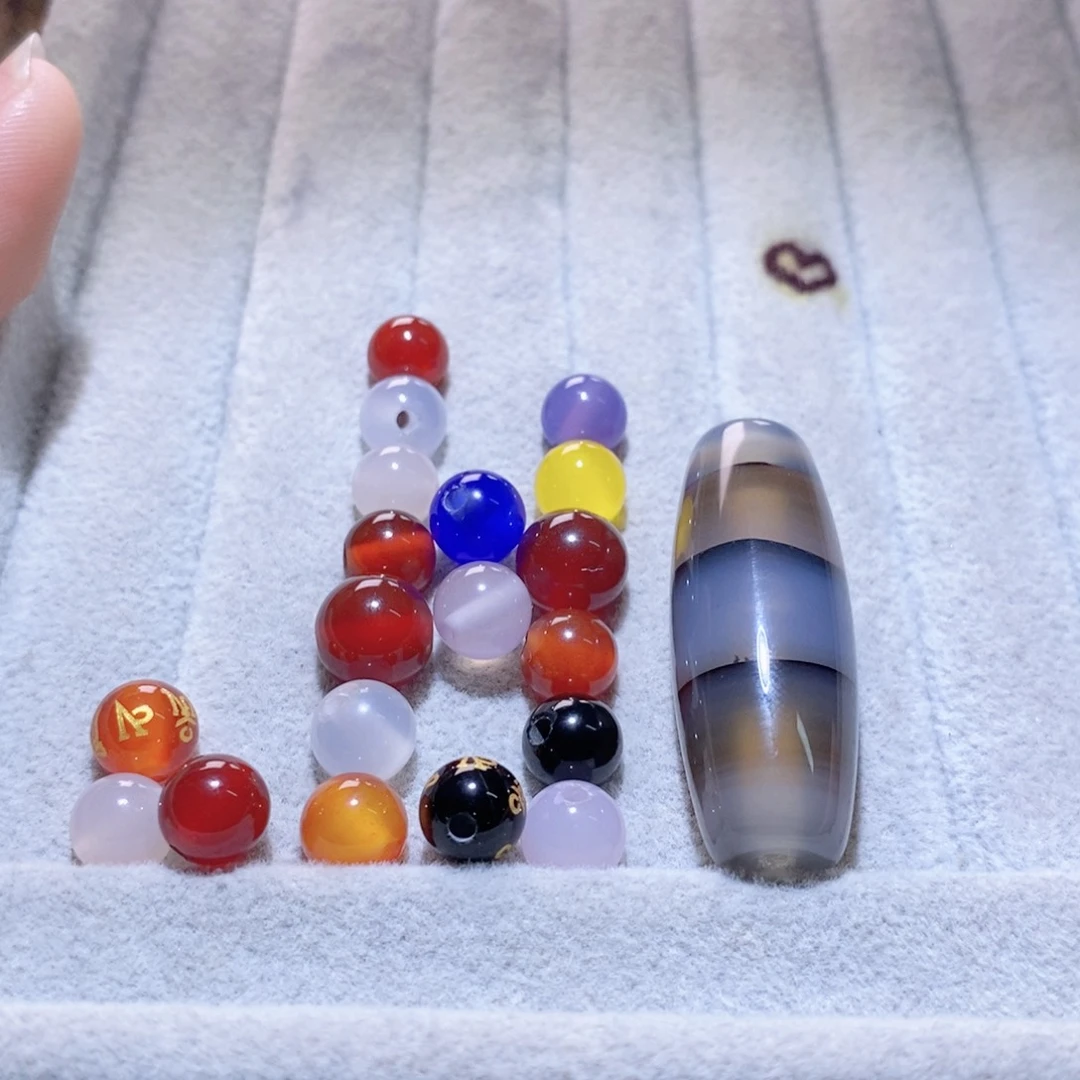 玛瑙/玉髓颈饰未镶嵌北**南