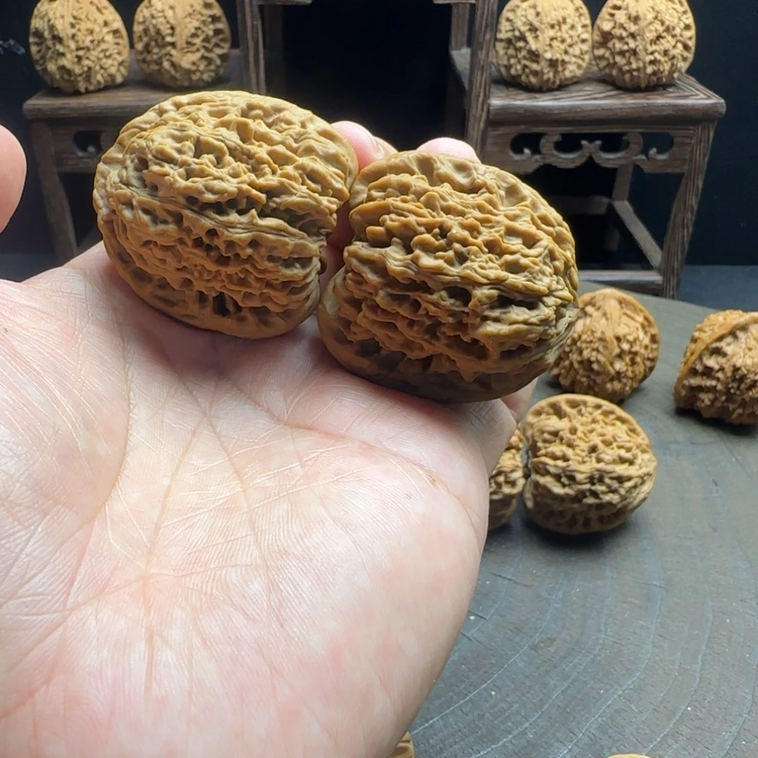 故***愁文玩核桃吊坠43炮弹