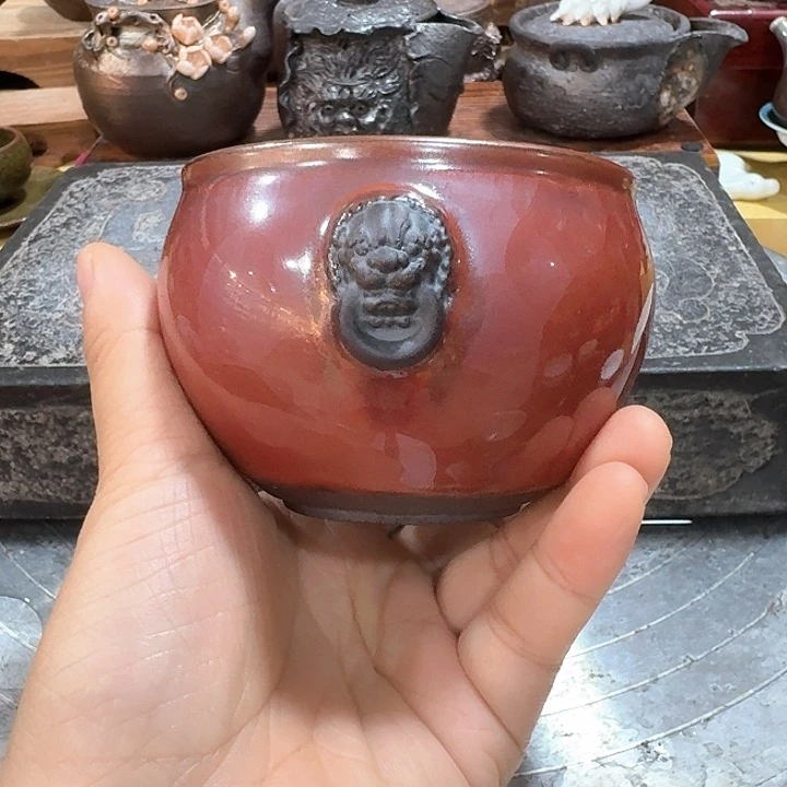 主人杯一个，瓷。。品茗瓷