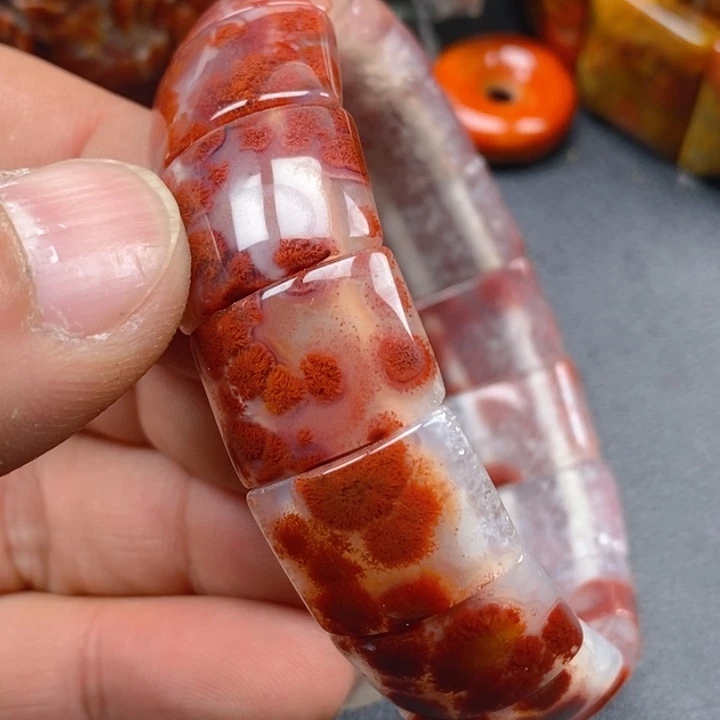 玛瑙/玉髓颈饰未镶嵌大**头