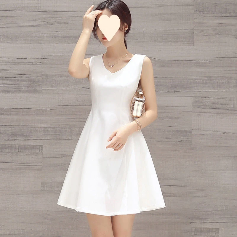 2025年新款裙子时尚洋气性感显瘦小个子白色连衣裙打底裙小清新女