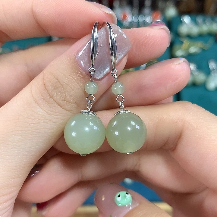 和田玉银S925镶嵌耳饰天然卡12mm左右冰晴水