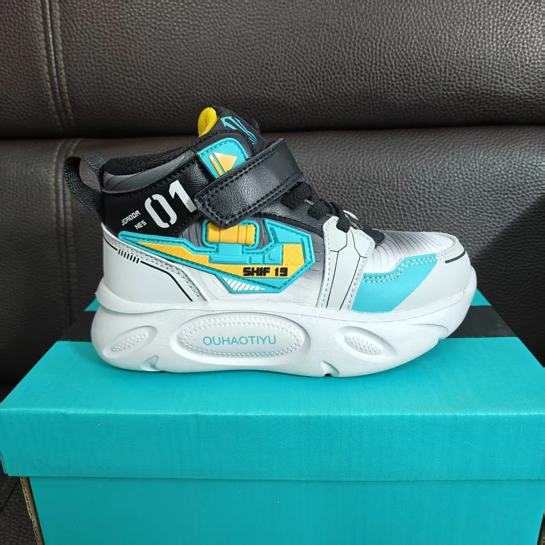 秋季新款中邦全皮面27-39机甲风潮酷儿童鞋9070